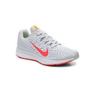 NIKE ZOOM WINFLO 5 RUNNING SHOE
